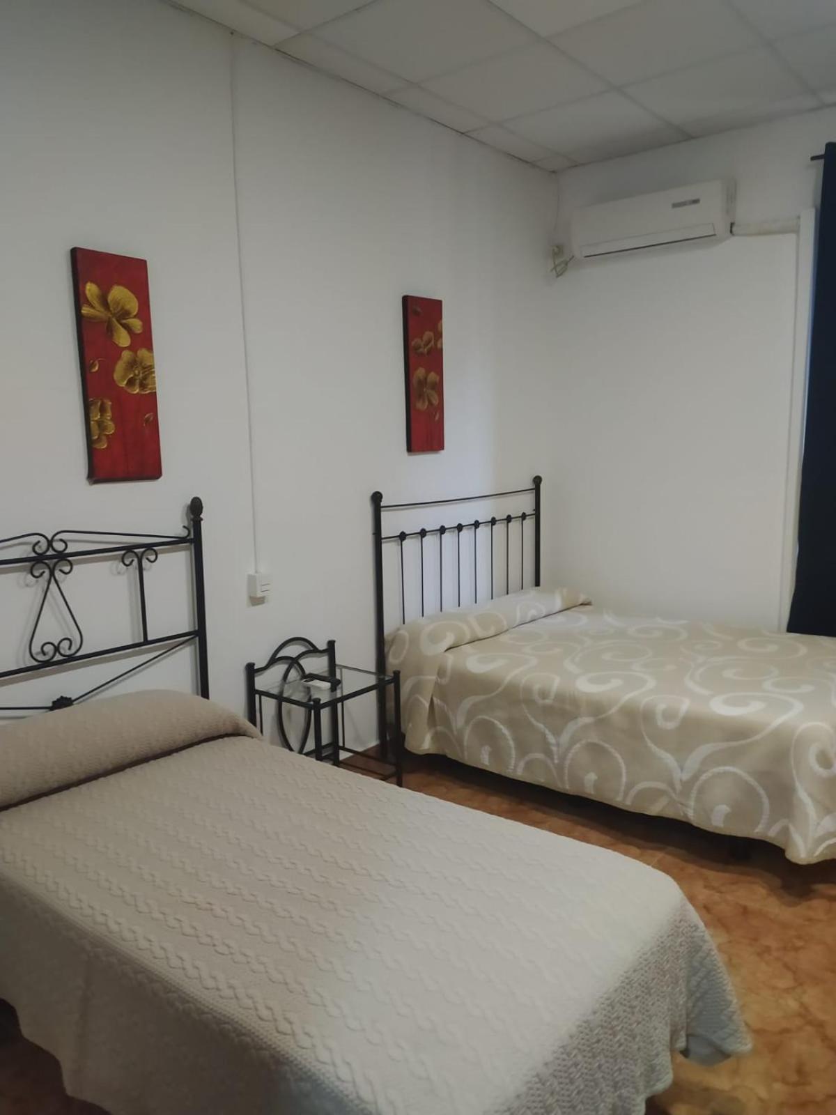 Rooms Los Montes Granada Exterior photo